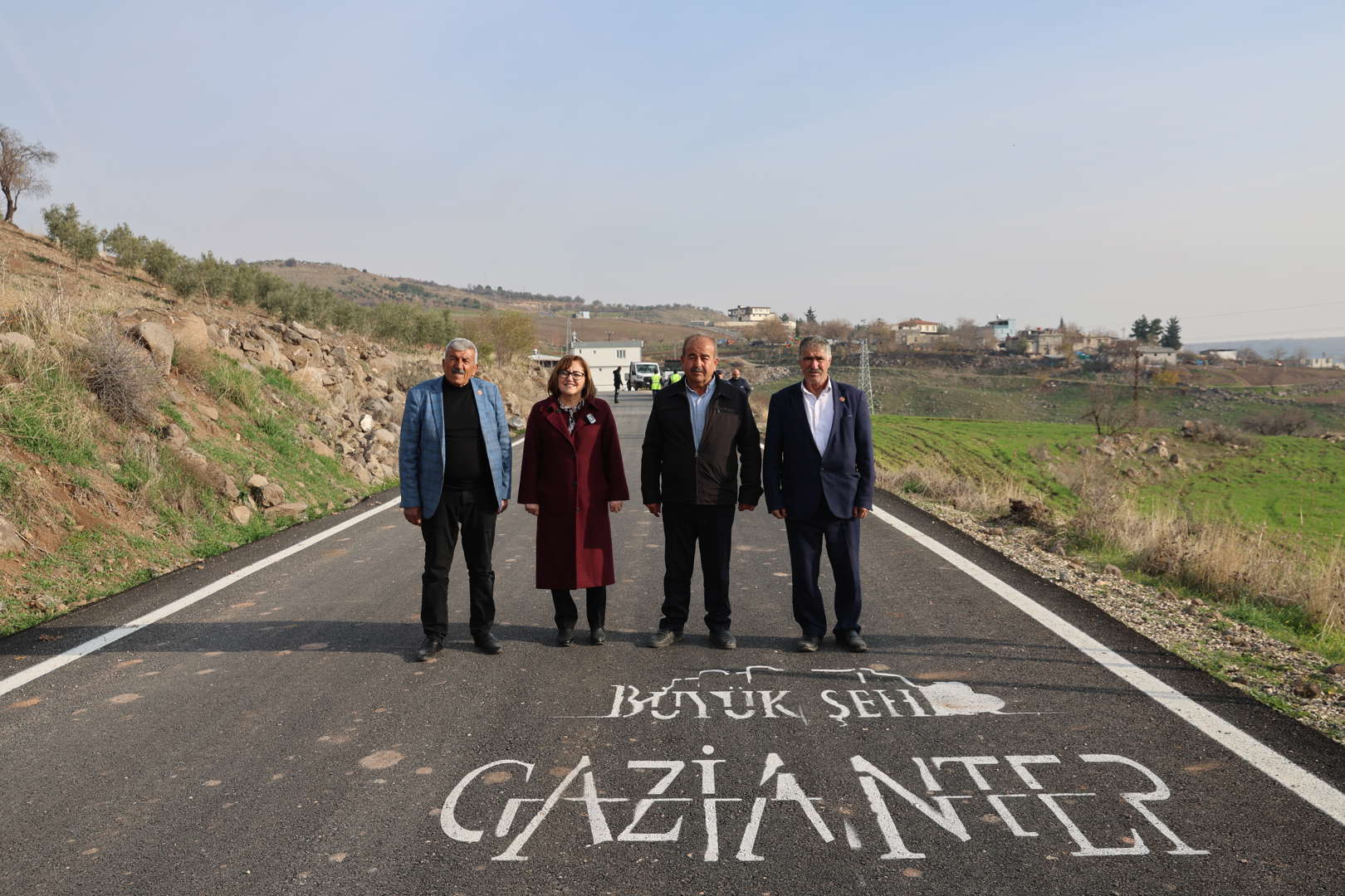asfalt ve yeni imar yolu açma çalışmaları