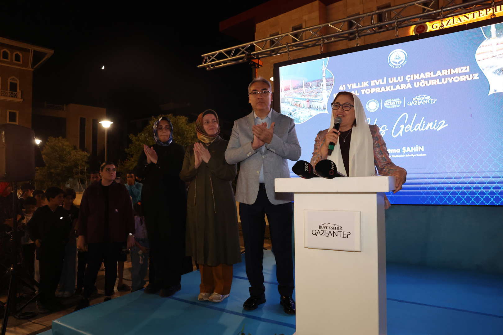 300 kişilik ilk kafile umre yolculuğuna çıktı