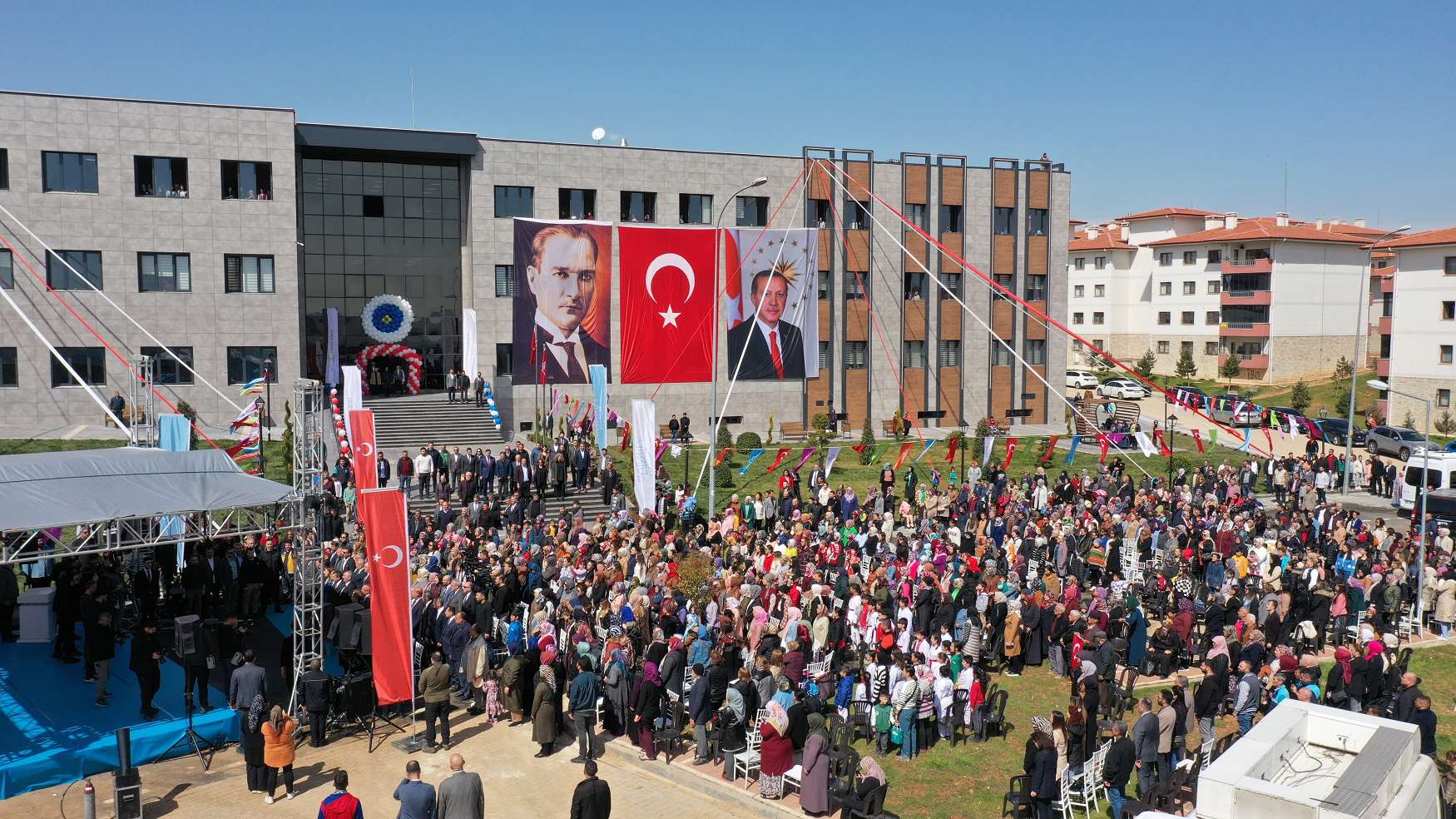 alev alatlı eğitim ve sanat merkezi’nin açılışı yapıldı