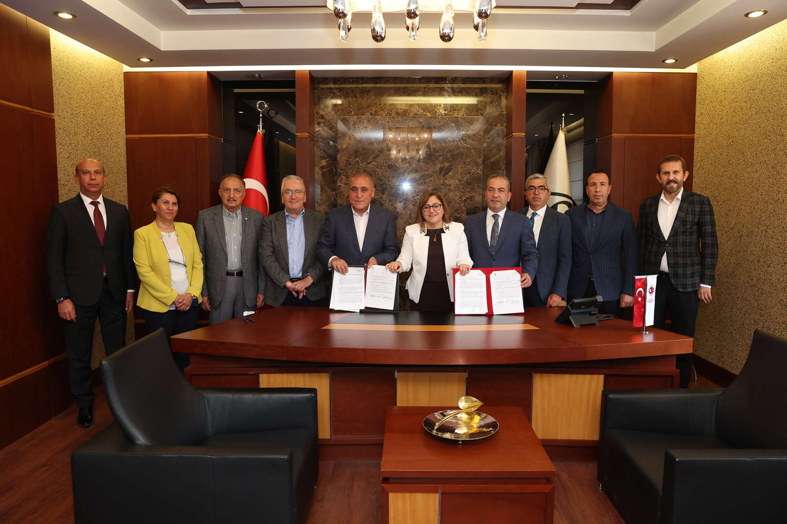 gaziantep büyükşehir ve osb iş birliğinde yeni arıtma tesisi için imzalar atıldı